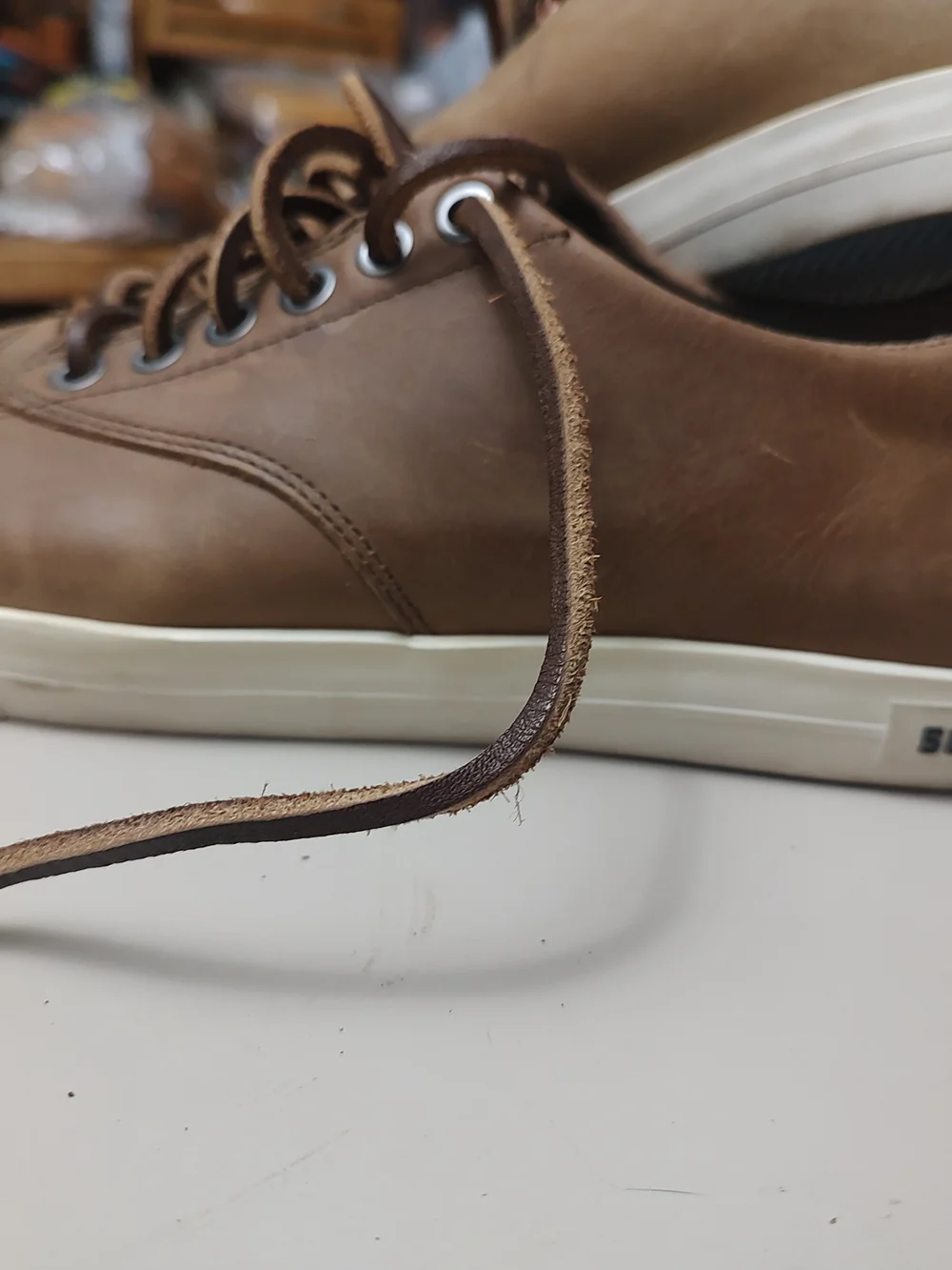 SeaVees Men’s Tan Leather Lace-Up Oxfords